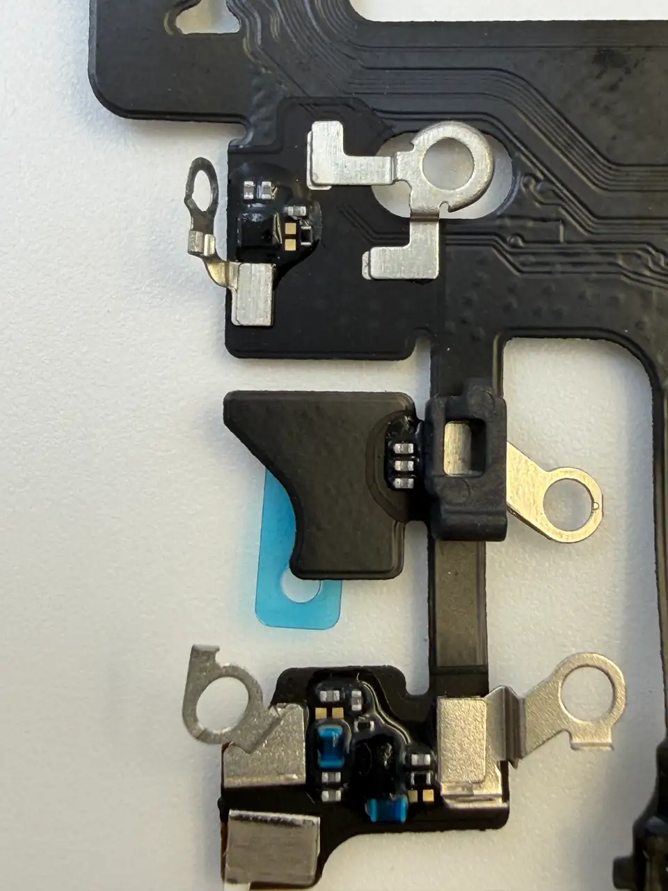 High Quality Compatible iPhone 12 Pro Max Charging Port Flex Cable photograph 3