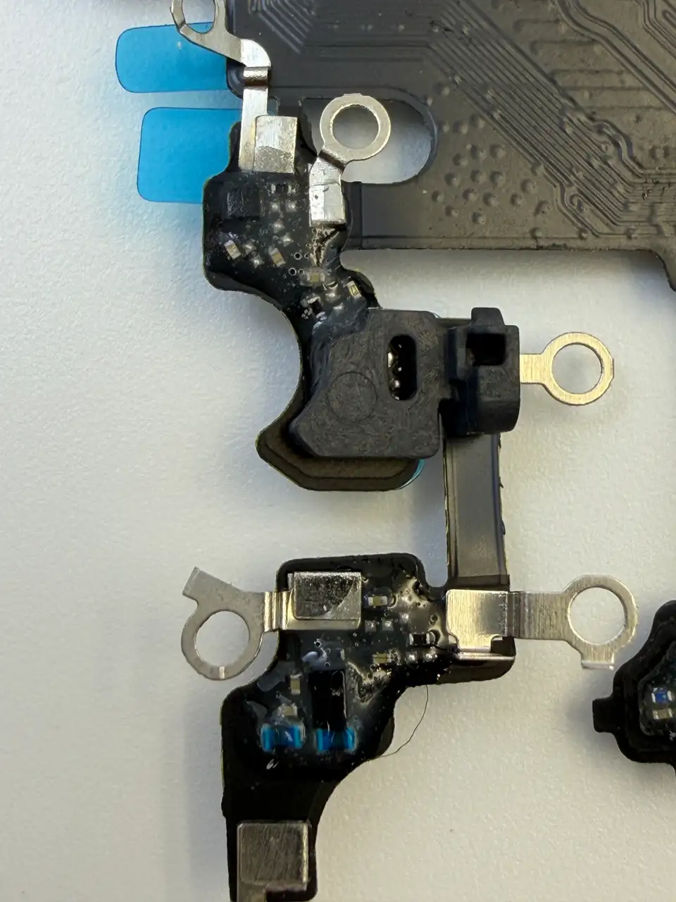 High Quality Compatible iPhone 14 Pro Max Charging Port Flex Cable photograph 2