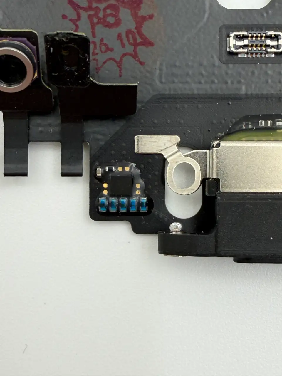 Original Pulled iPhone 12 Pro Max Charging Port Flex Cable photograph 2