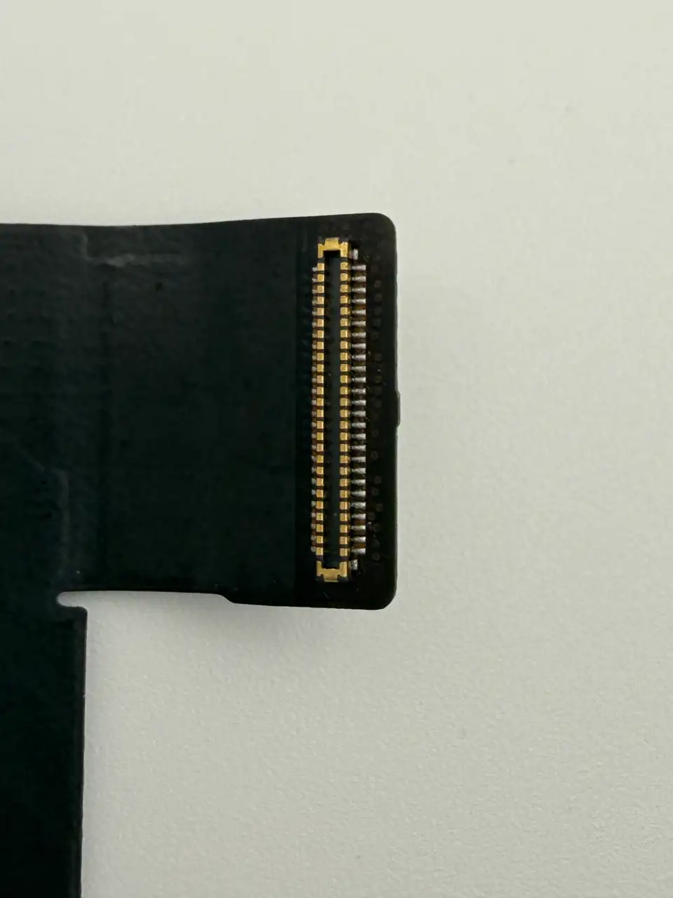 Original Pulled iPhone 15 Pro Max Charging Port Flex Cable photograph 6