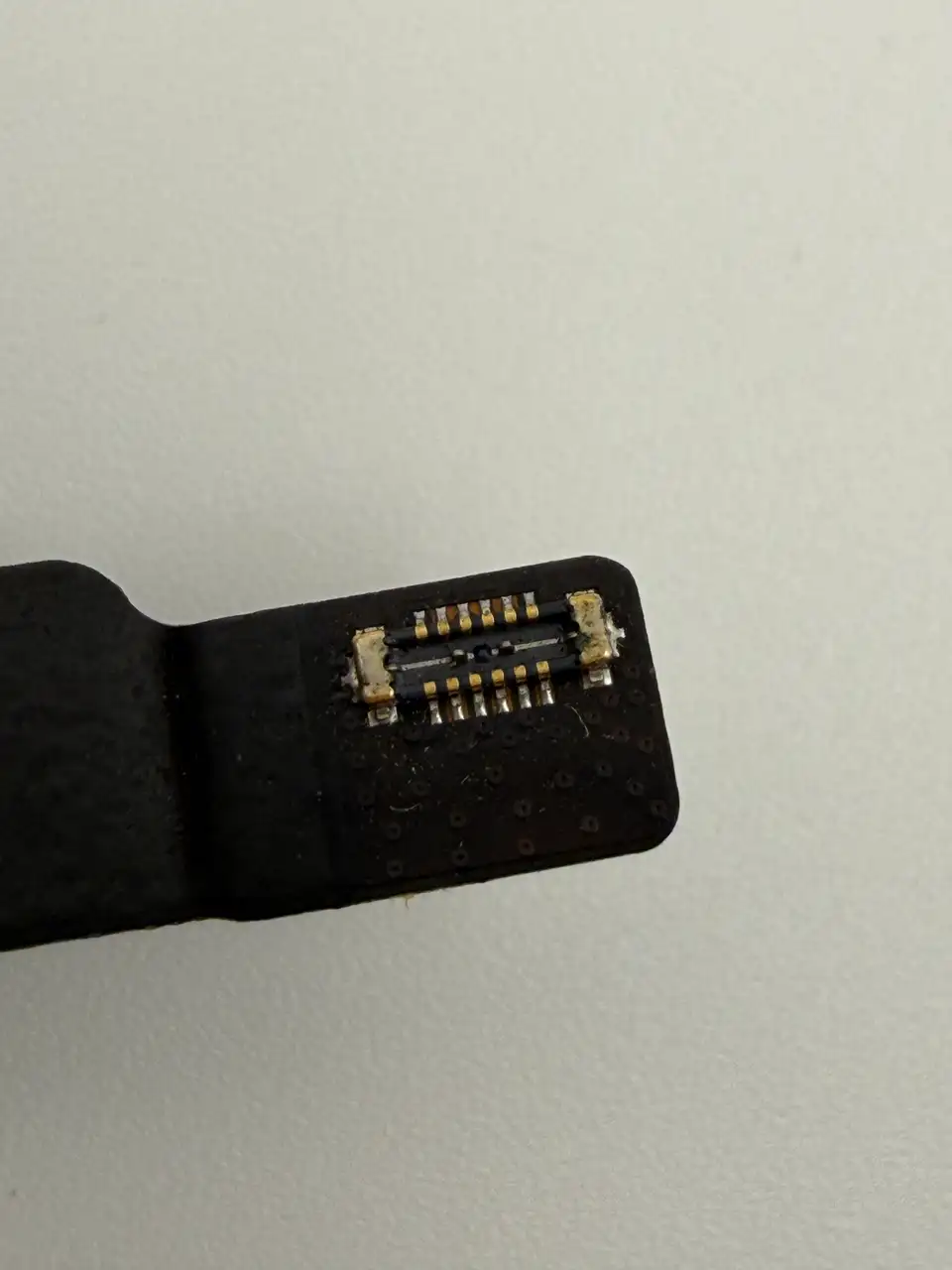 Original Pulled iPhone 15 Pro Max Charging Port Flex Cable photograph 7