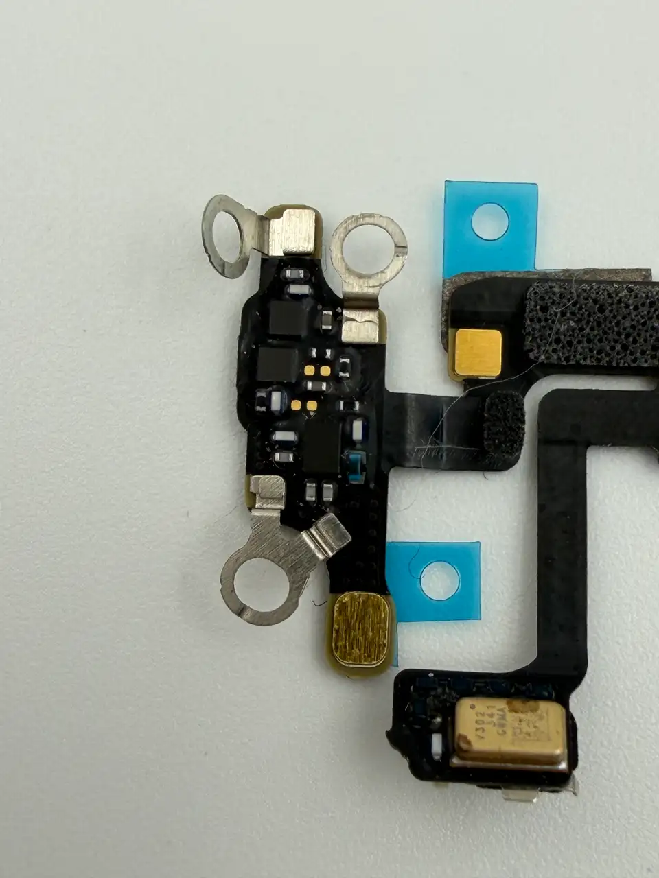 Original Pulled iPhone 15 Charging Port Flex Cable photograph 2