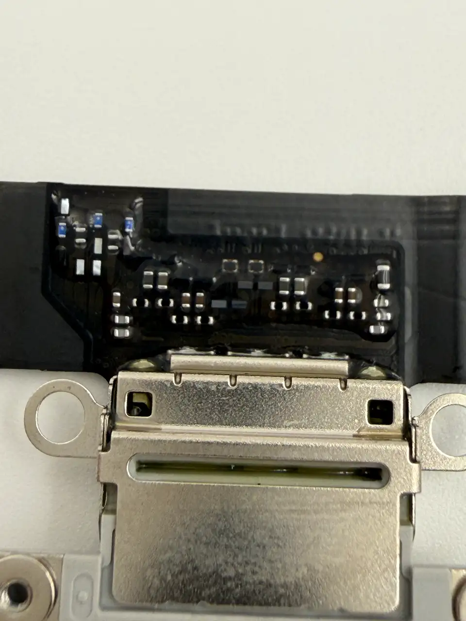 Original Pulled iPhone 17 Charging Port Flex Cable photograph 3
