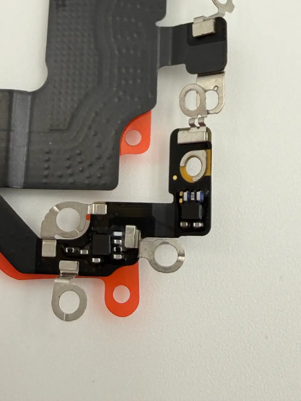 Original Pulled iPhone 17 Charging Port Flex Cable photograph 4