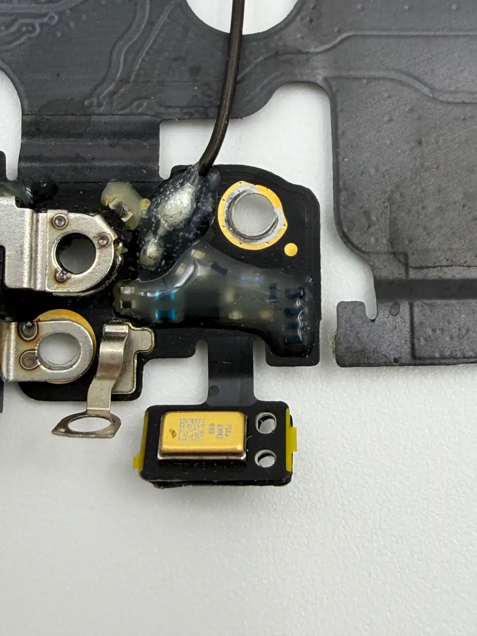 Original Pulled iPhone 7 Plus Charging Port Flex Cable photograph 3