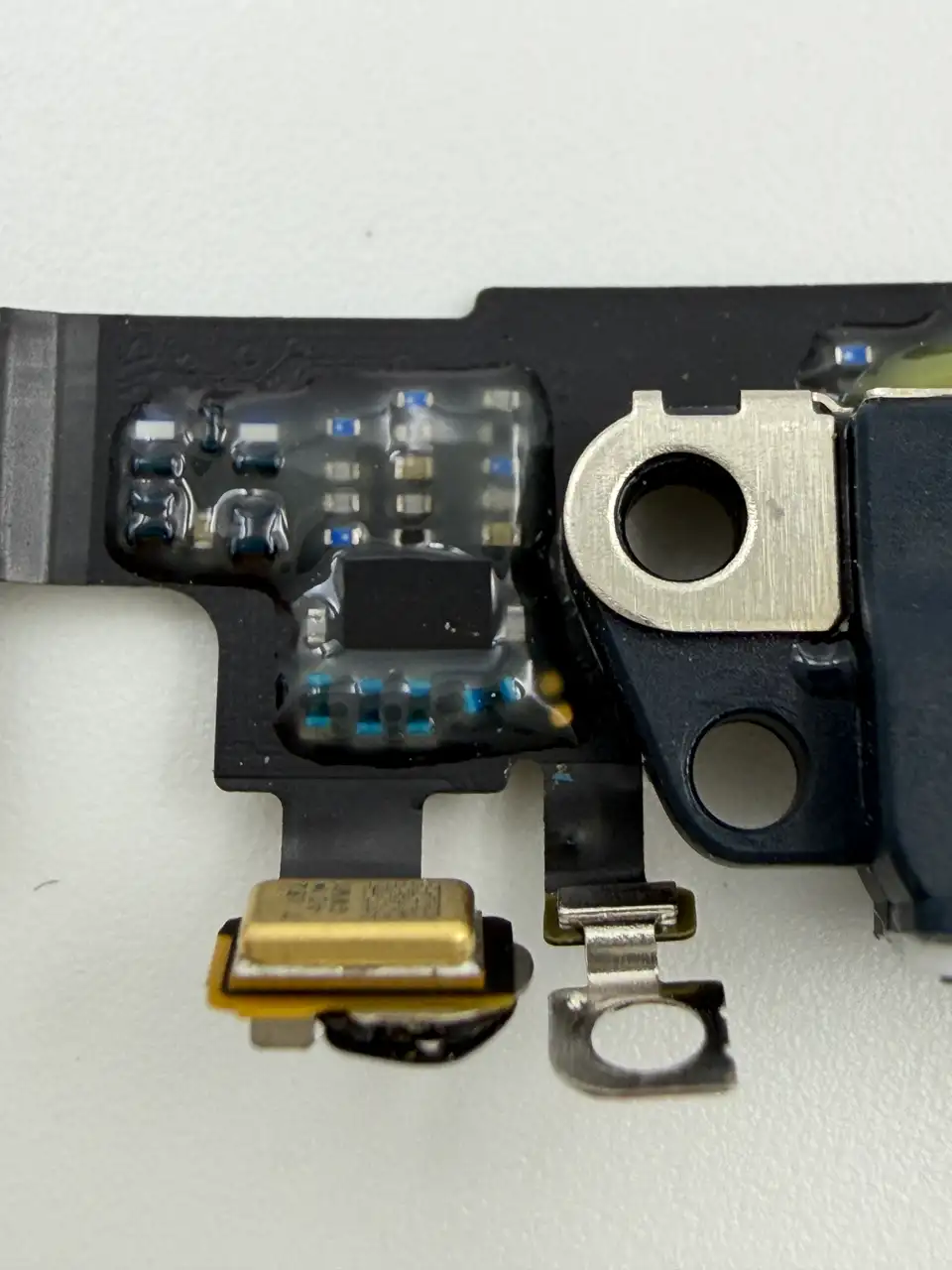 Original Pulled iPhone SE 3 Charging Port Flex Cable photograph 3