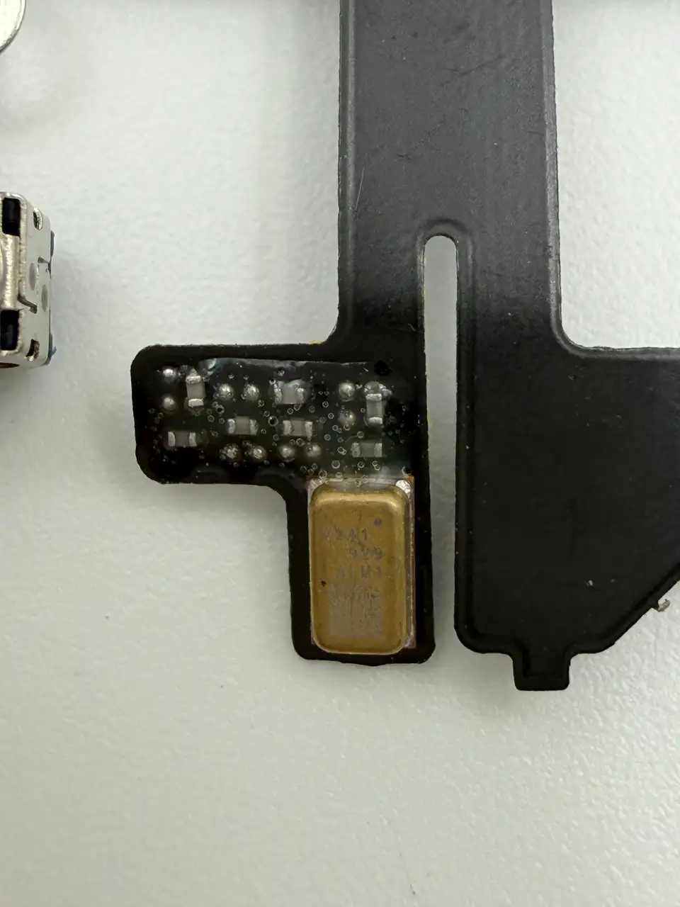 Standard Compatible iPhone 14 Plus Charging Port Flex Cable photograph 4
