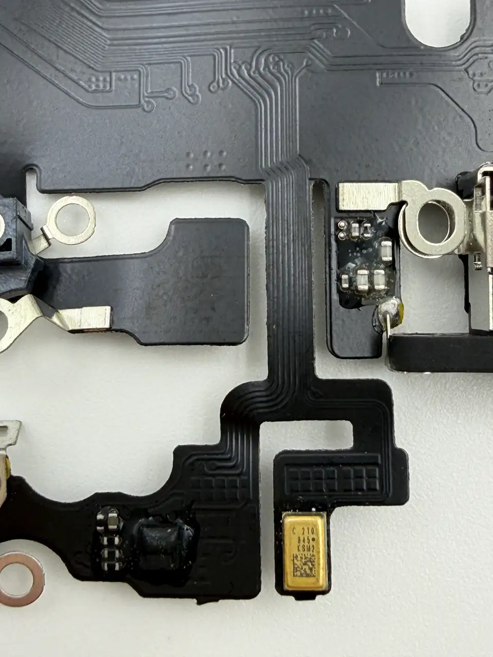 Standard Compatible iPhone 15 Pro Max Charging Port Flex Cable photograph 3